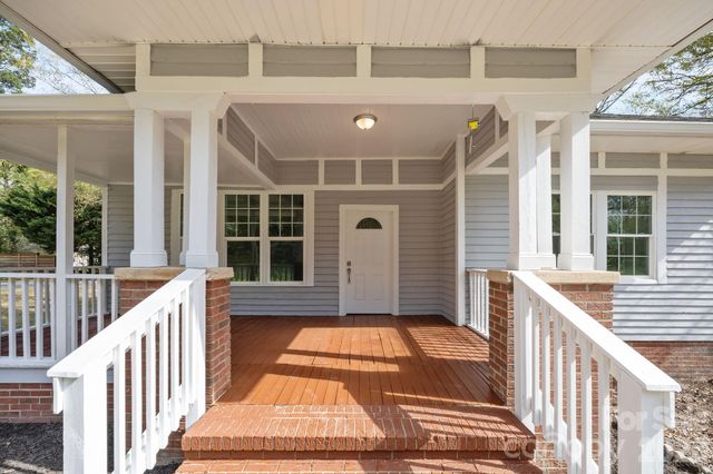 606 Townsend Avenue, Gastonia, NC 28052