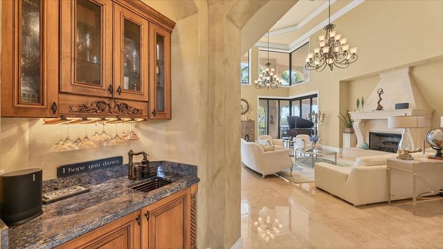 419 BAYVIEW PARKWAY, Nokomis, FL 34275