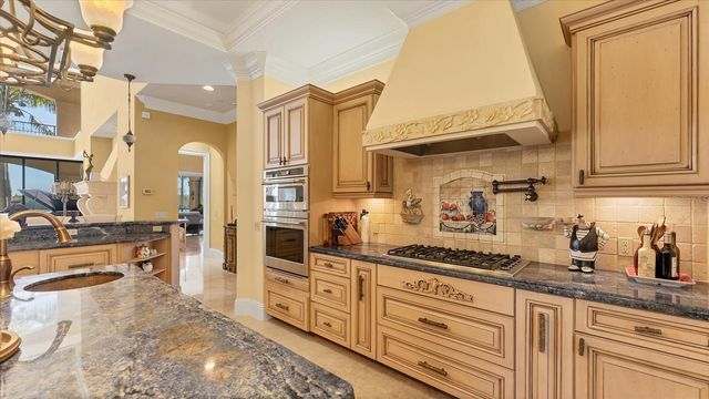 419 BAYVIEW PARKWAY, Nokomis, FL 34275