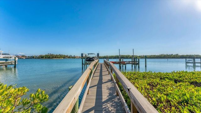419 BAYVIEW PARKWAY, Nokomis, FL 34275