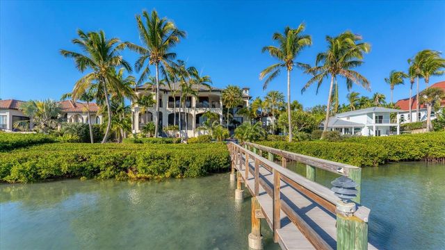 419 BAYVIEW PARKWAY, Nokomis, FL 34275