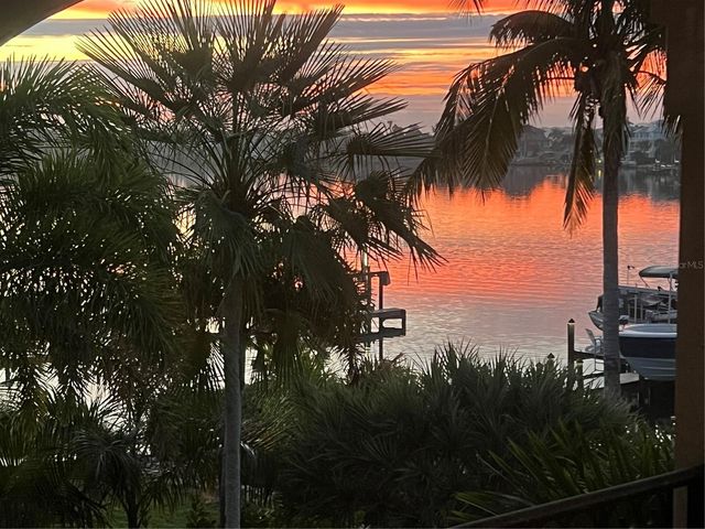 419 BAYVIEW PARKWAY, Nokomis, FL 34275