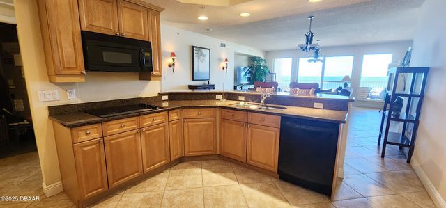 2901 S Atlantic Ave Apt 402, Daytona Beach Shores, FL 32118
