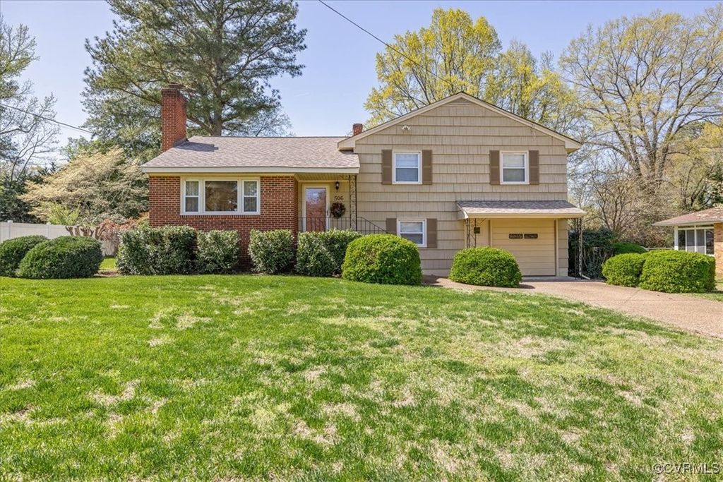 506 Delton Ave, Hopewell, VA 23860
