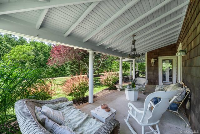 13675 Main Bayview Road, Southold, NY 11971