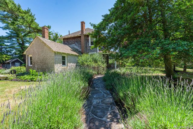 13675 Main Bayview Road, Southold, NY 11971
