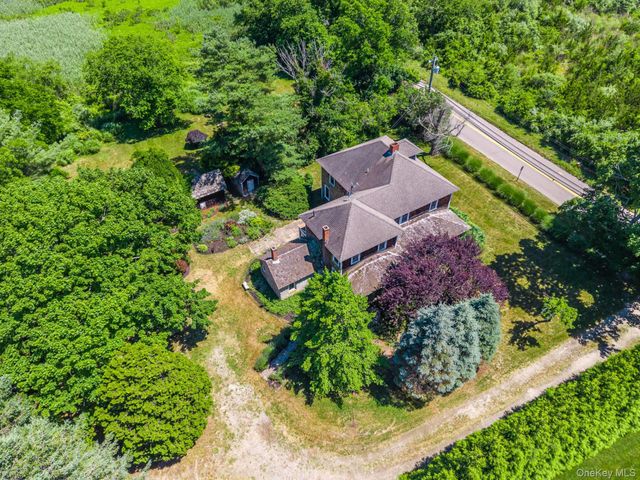 13675 Main Bayview Road, Southold, NY 11971