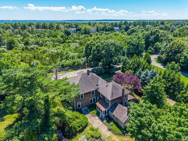 13675 Main Bayview Road, Southold, NY 11971