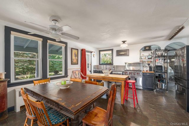 13675 Main Bayview Road, Southold, NY 11971