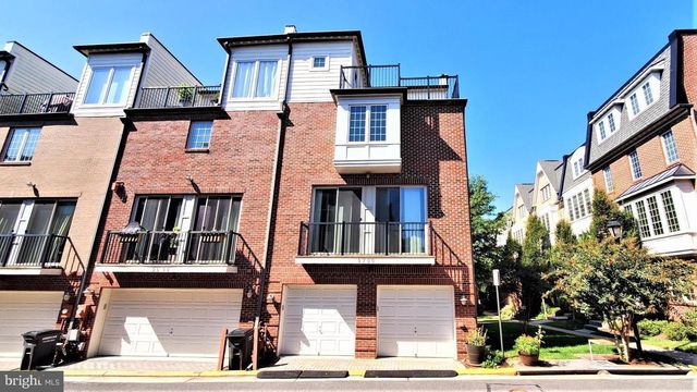9700 CEDAR FARM CIRCLE, Fairfax, VA 22031