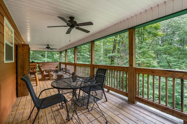 375 Lakeside Dr, Smithville, TN 37166