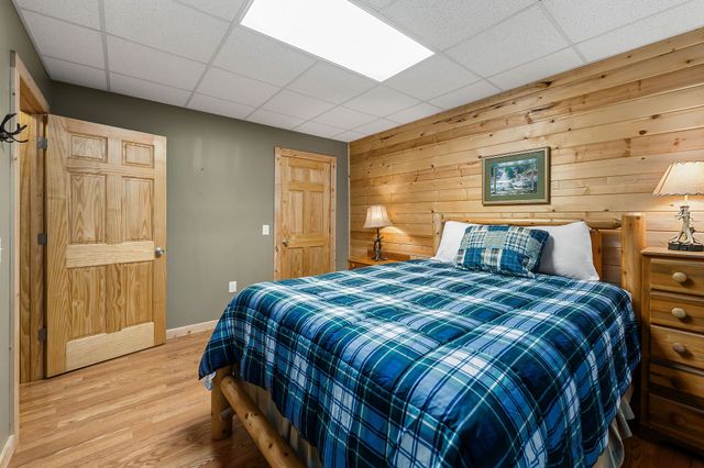 375 Lakeside Dr, Smithville, TN 37166