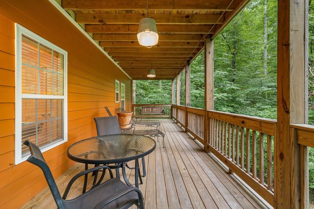 375 Lakeside Dr, Smithville, TN 37166