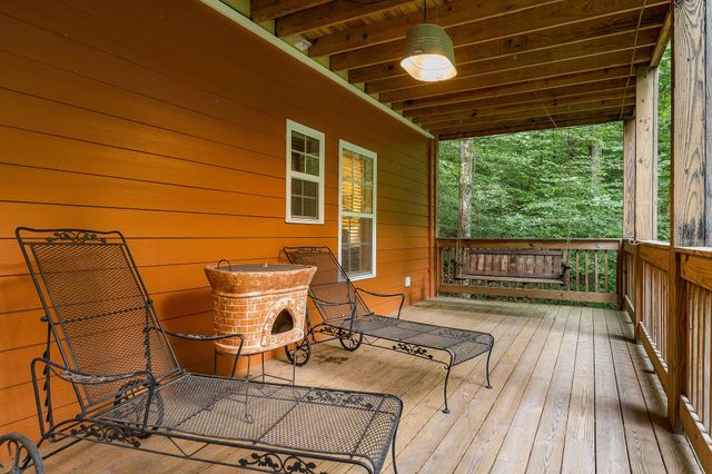 375 Lakeside Dr, Smithville, TN 37166