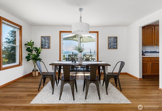 4444 Norris Lane, Oak Harbor, WA 98277