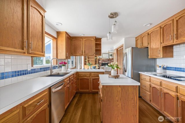 4444 Norris Lane, Oak Harbor, WA 98277