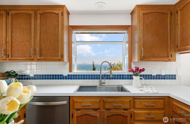 4444 Norris Lane, Oak Harbor, WA 98277