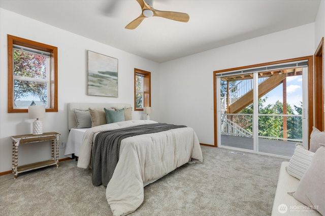 4444 Norris Lane, Oak Harbor, WA 98277