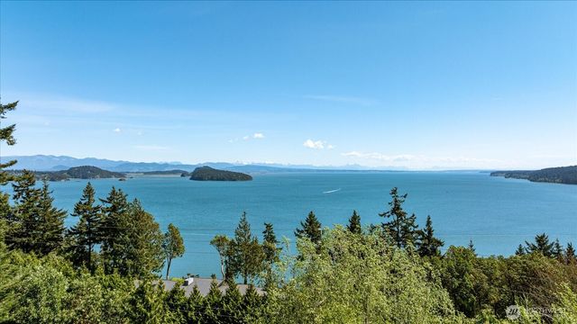 4444 Norris Lane, Oak Harbor, WA 98277