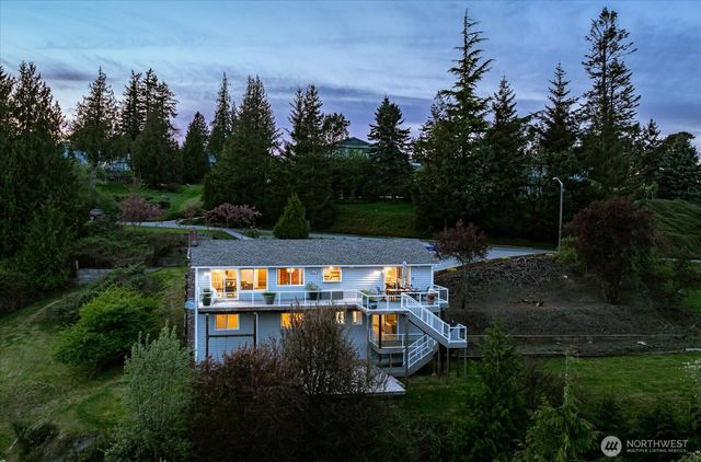 4444 Norris Lane, Oak Harbor, WA 98277