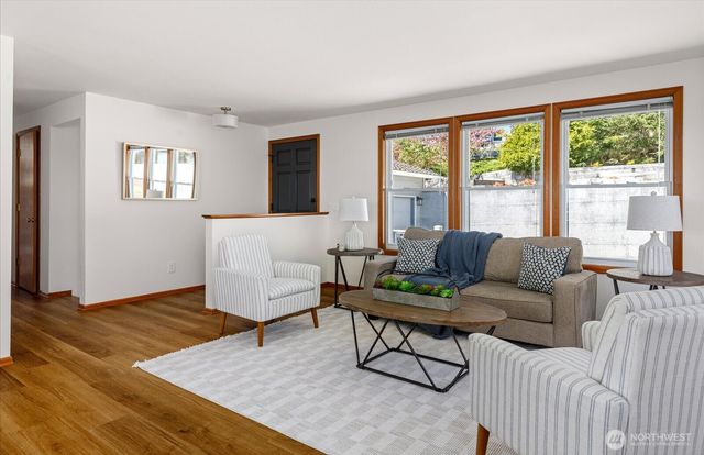 4444 Norris Lane, Oak Harbor, WA 98277