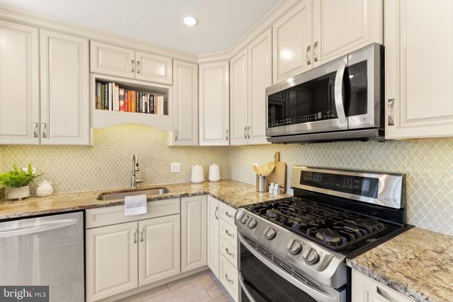 4211 NUTWOOD WAY, Fairfax, VA 22032