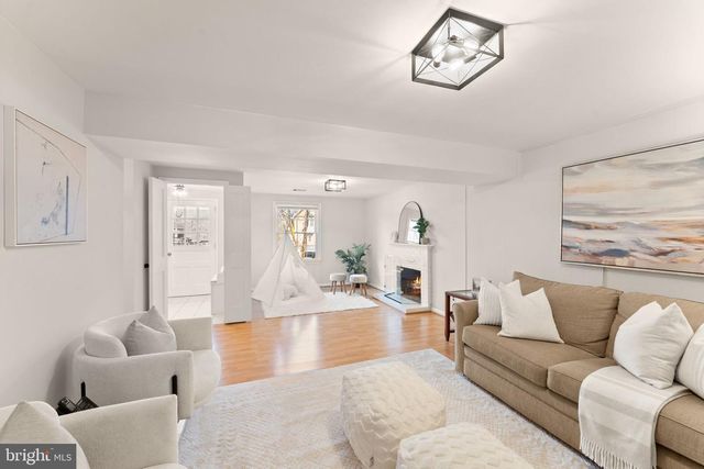 4211 NUTWOOD WAY, Fairfax, VA 22032