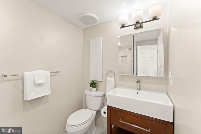 4211 NUTWOOD WAY, Fairfax, VA 22032