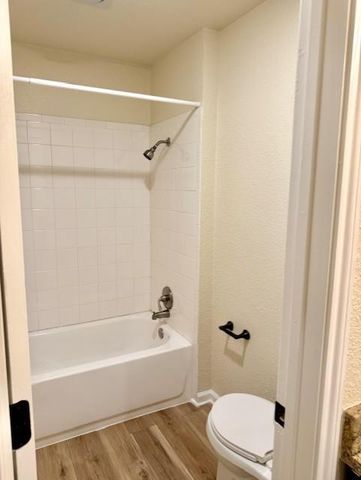 1401-A Summer Creek DR A, Austin, TX 78704