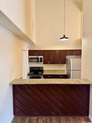 1401-A Summer Creek DR A, Austin, TX 78704