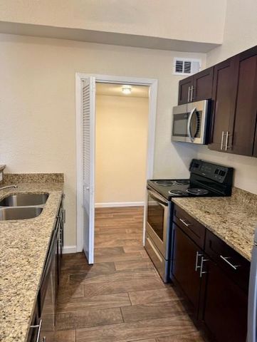 1401-A Summer Creek DR A, Austin, TX 78704