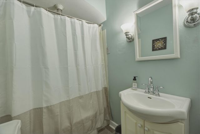 136 N Ewing Street, Lancaster, OH 43130