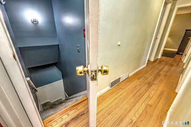 92 Melbourne Court, Naugatuck, CT 06770