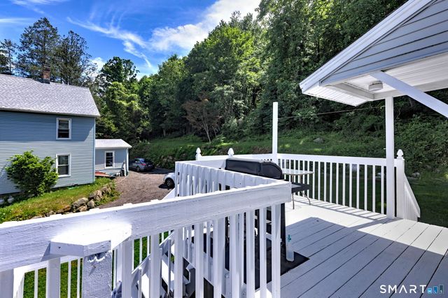 92 Melbourne Court, Naugatuck, CT 06770