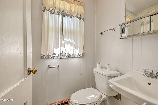 400 New Street, Johnson City, TN 37601