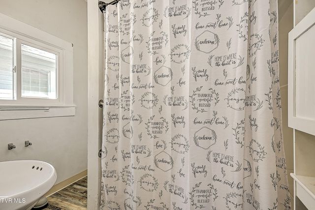 400 New Street, Johnson City, TN 37601