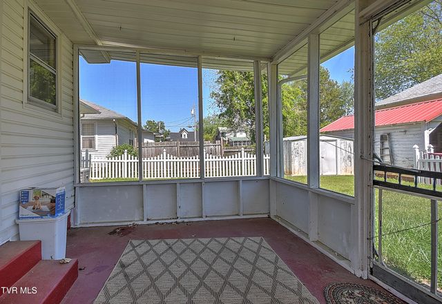 400 New Street, Johnson City, TN 37601