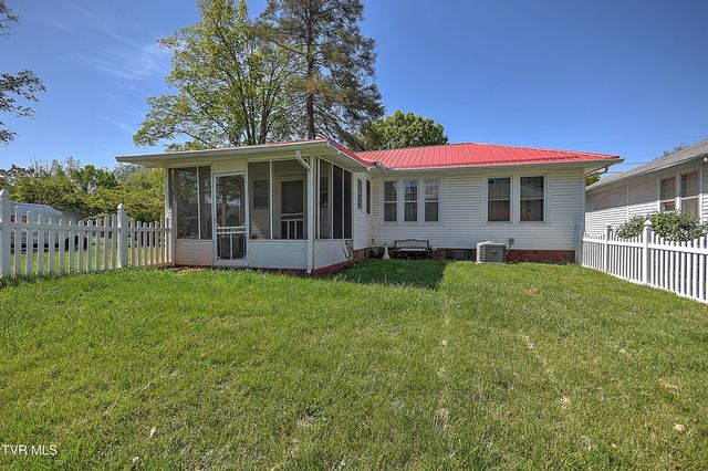 400 New Street, Johnson City, TN 37601