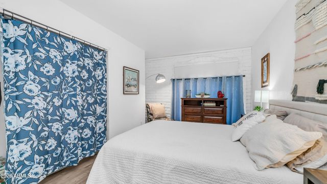 95 S VAL VISTA Road, Apache Junction, AZ 85119