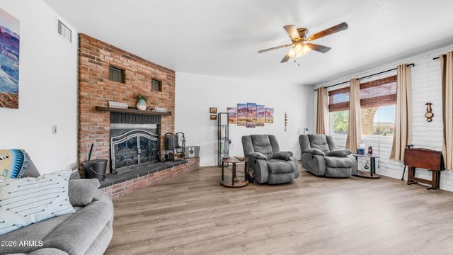 95 S VAL VISTA Road, Apache Junction, AZ 85119