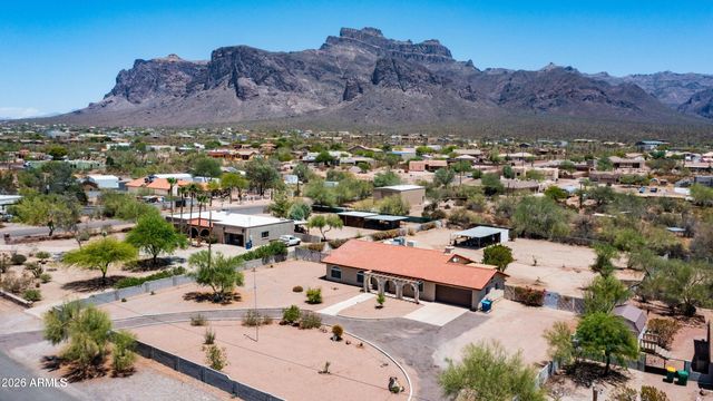 95 S VAL VISTA Road, Apache Junction, AZ 85119