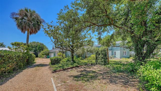 1705 4TH STREET W, Palmetto, FL 34221