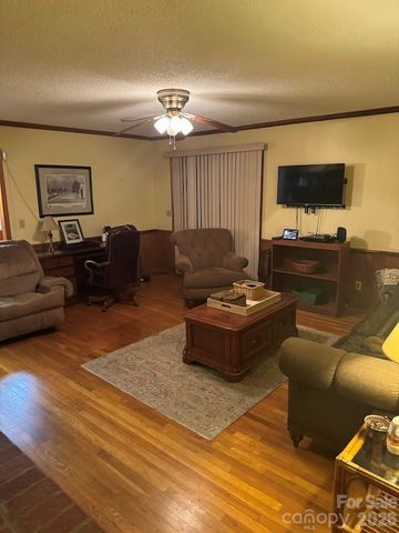 225 Roger Drive, Salisbury, NC 28147