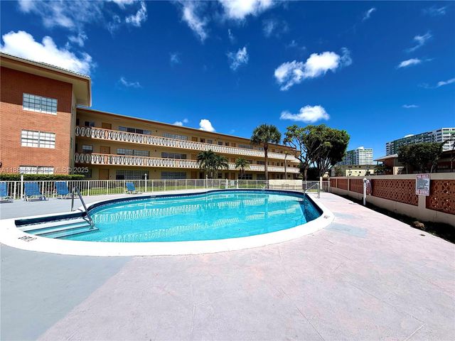 1885 NE 121st Street 3, North Miami, FL 33181