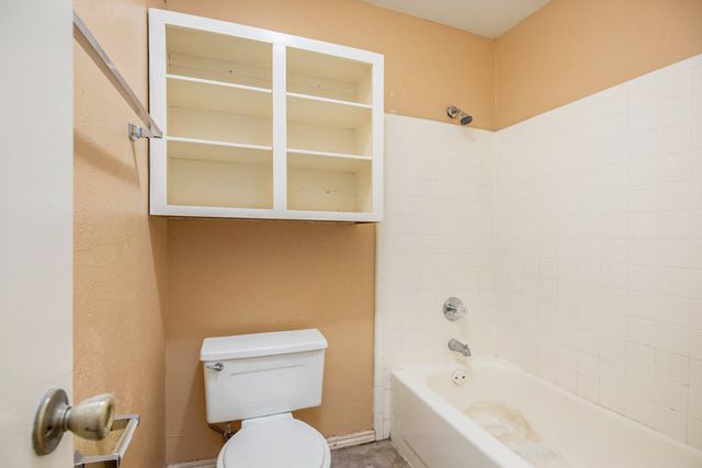 6600 Brookhaven Court, Fort Worth, TX 76133