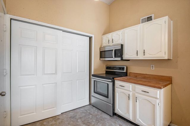 6600 Brookhaven Court, Fort Worth, TX 76133