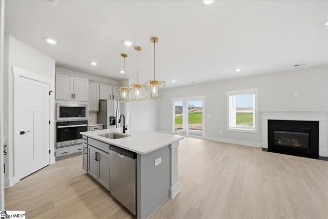 114 Barreto Court, Boiling Springs, SC 29316