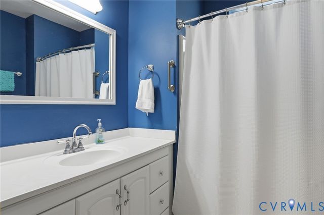 2060 Valley Springs Ct, Powhatan, VA 23139