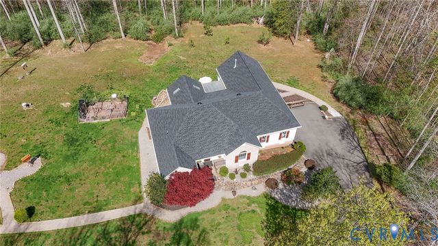 2060 Valley Springs Ct, Powhatan, VA 23139