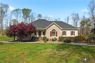 2060 Valley Springs Ct, Powhatan, VA 23139